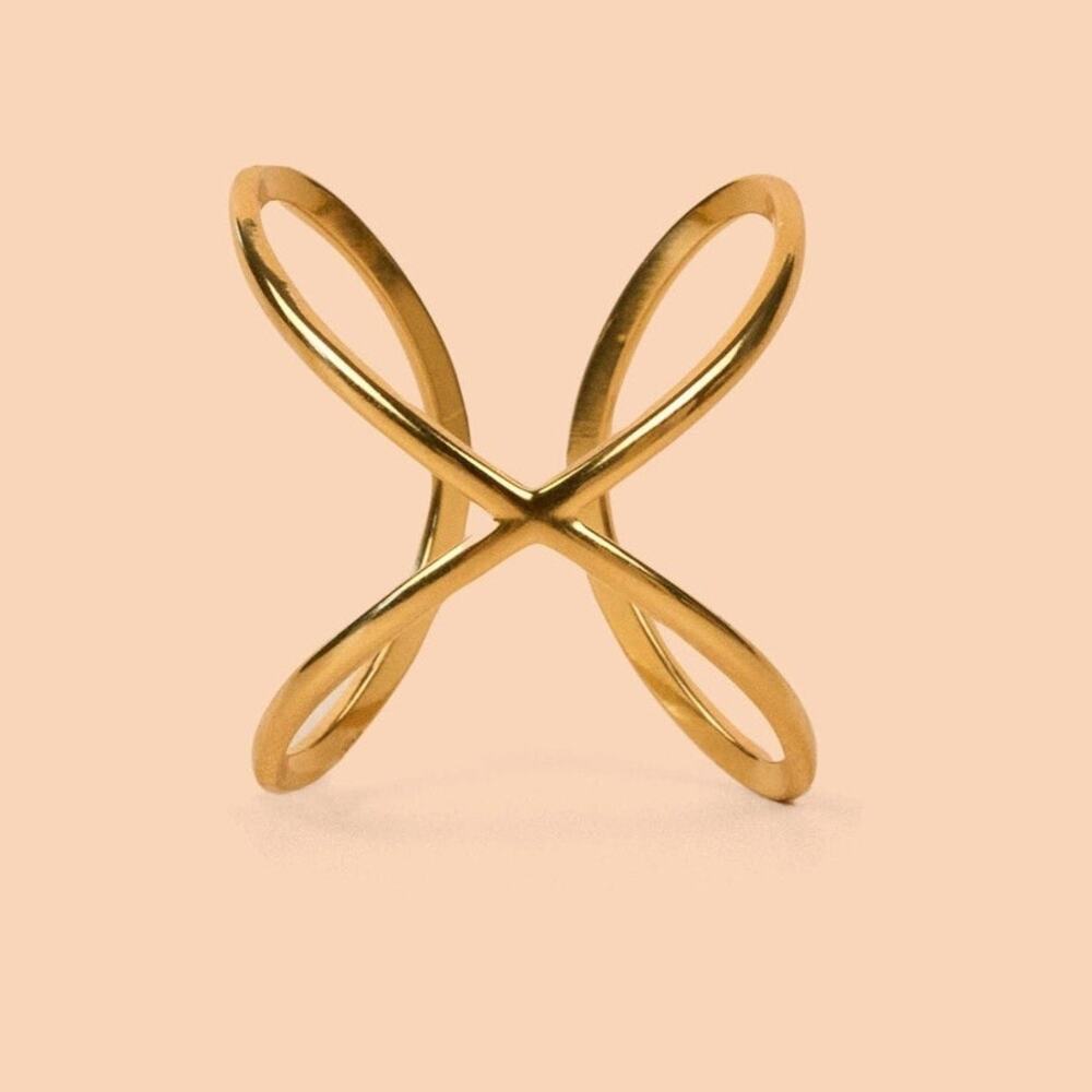 XO Ring – 18K Gold Plated, Waterproof & Adjustable